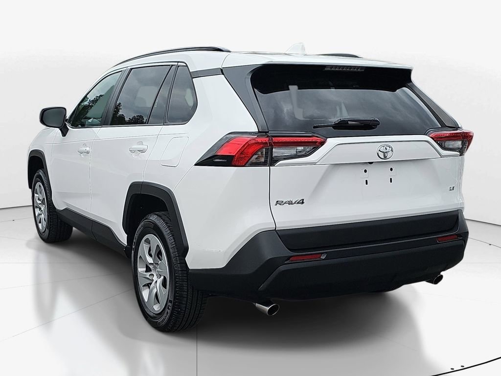 Used 2021 Toyota RAV4 LE FWD image 8