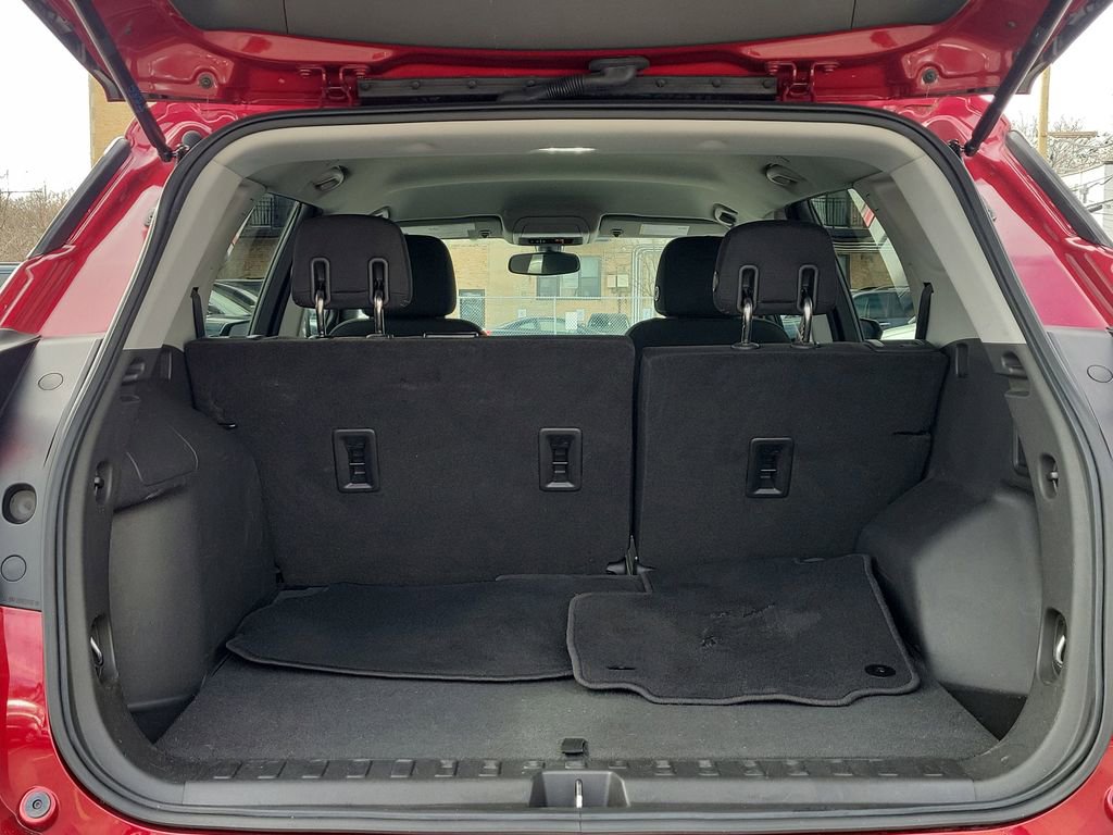 Used 2019 GMC Terrain SLE w/ Driver Convenience Package image 8