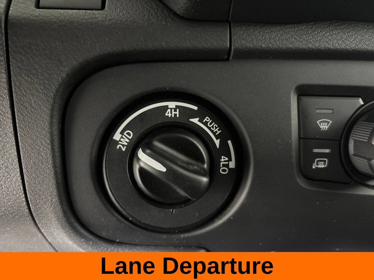 Used 2025 Nissan Frontier SV w/ SV Convenience Package AWD/4WD image 14
