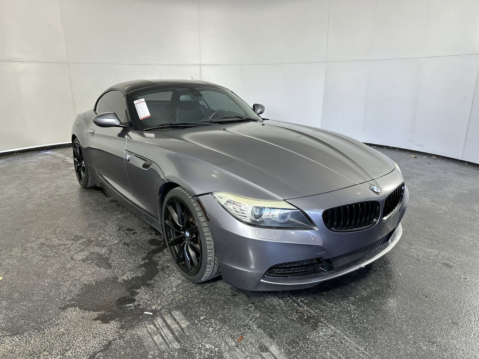 Used 2011 BMW Z4 sDrive35i image 2