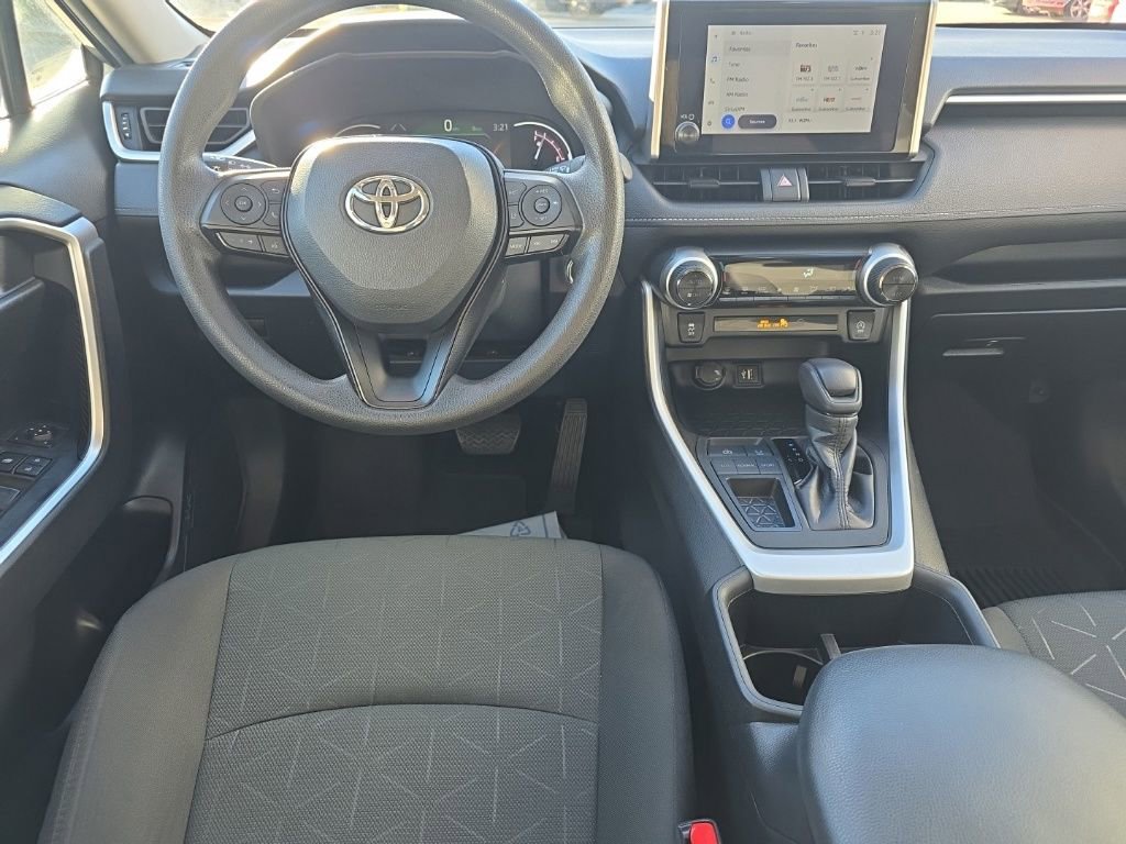 Used 2024 Toyota RAV4 XLE image 20