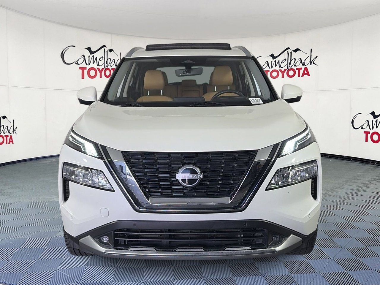 Used 2022 Nissan Rogue Platinum w/ Head-Up Display Package FWD image 2