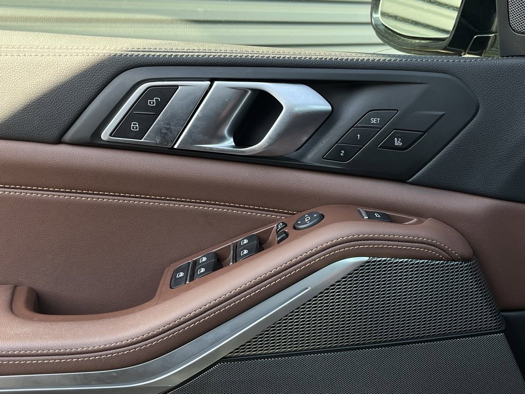 Used 2023 BMW X5 M50i w/ Climate Comfort Package image 19