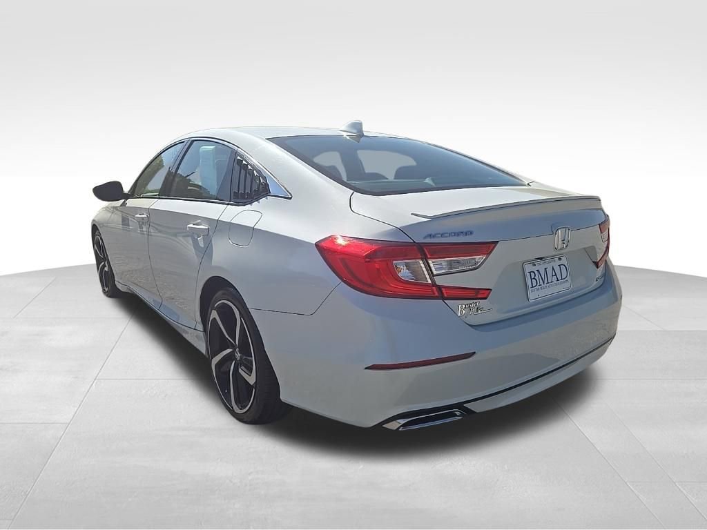 Used 2018 Honda Accord Sport image 11