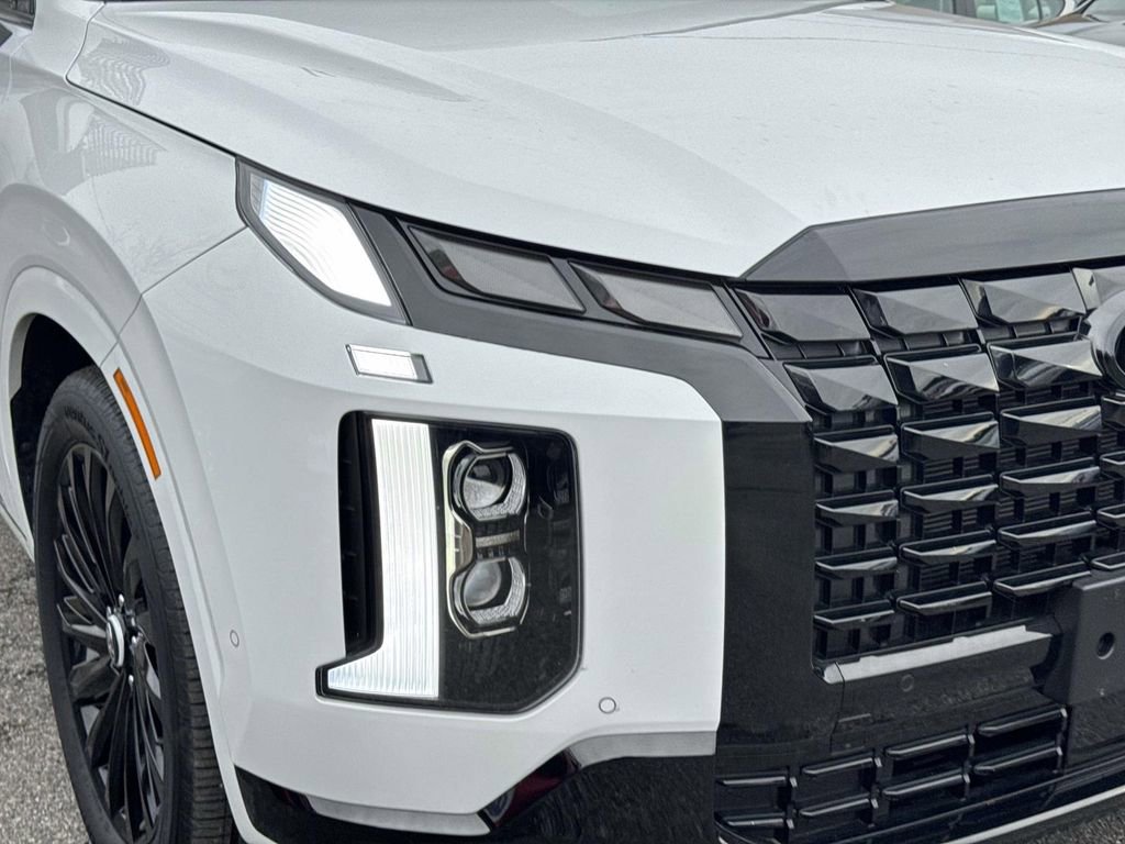 Used 2025 Hyundai Palisade Calligraphy image 8