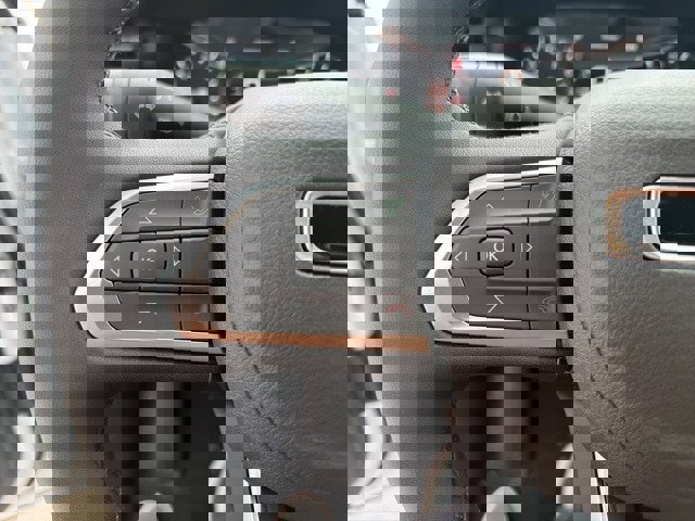 New 2026 Jeep Compass Latitude image 4