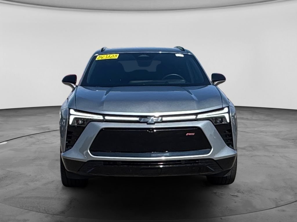 Used 2024 Chevrolet Blazer EV RS AWD/4WD image 2