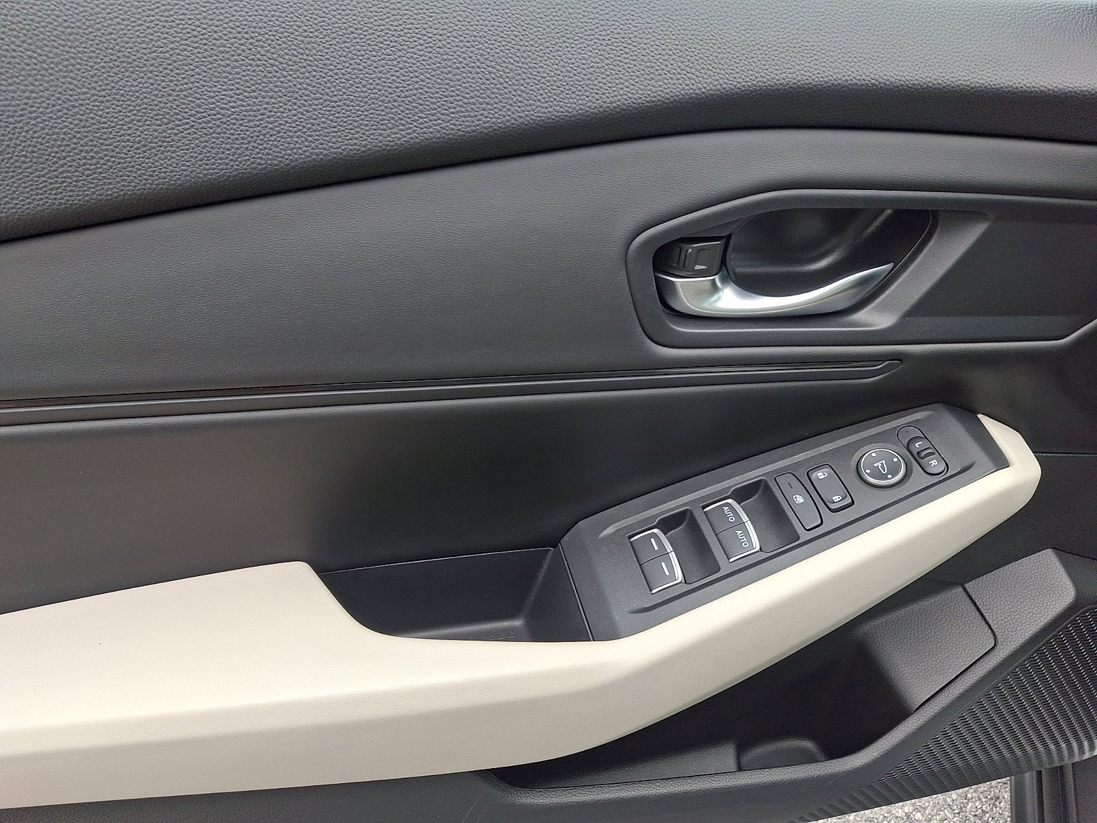 Used 2024 Honda Accord EX image 13