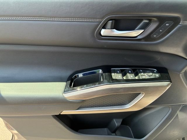 Certified 2023 Nissan Pathfinder Platinum FWD image 18
