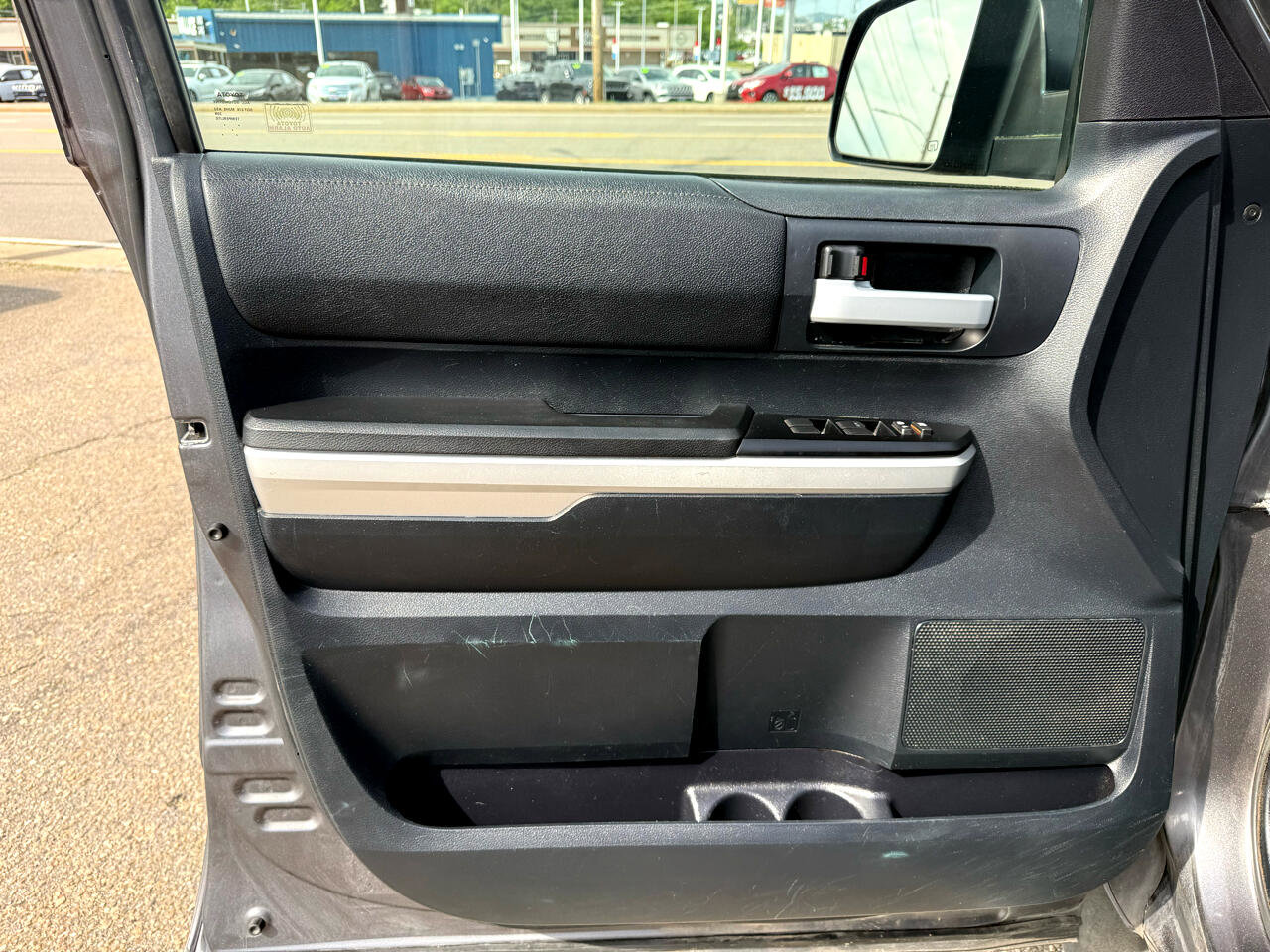 Used 2015 Toyota Tundra SR5 w/ TRD Off Road Package image 19