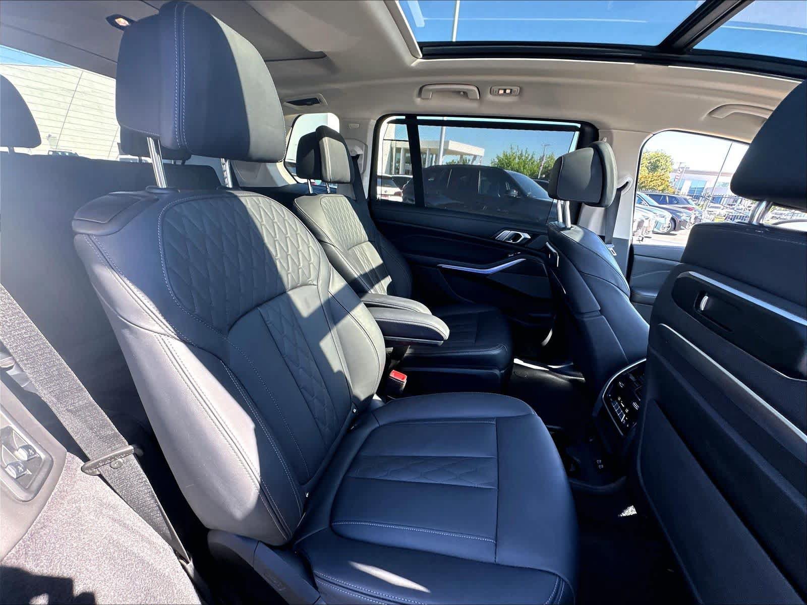 Certified 2024 BMW X7 xDrive40i AWD/4WD image 28