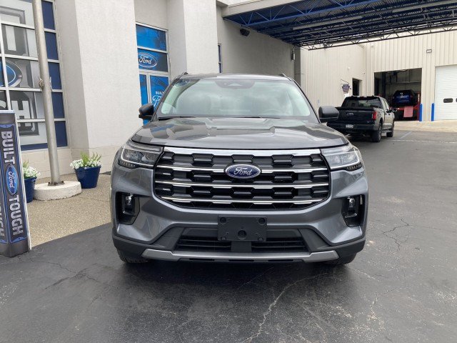 New 2026 Ford Explorer Active w/ Active Comfort Package AWD/4WD image 3