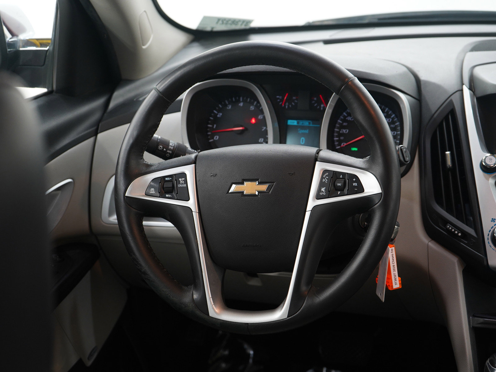 Used 2016 Chevrolet Equinox LTZ w/ Enhanced Convenience Package image 18