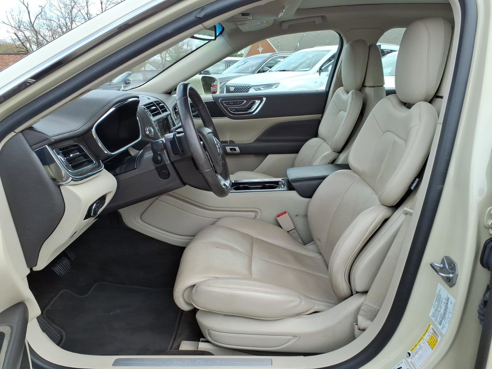 Used 2018 Lincoln Continental Reserve image 13