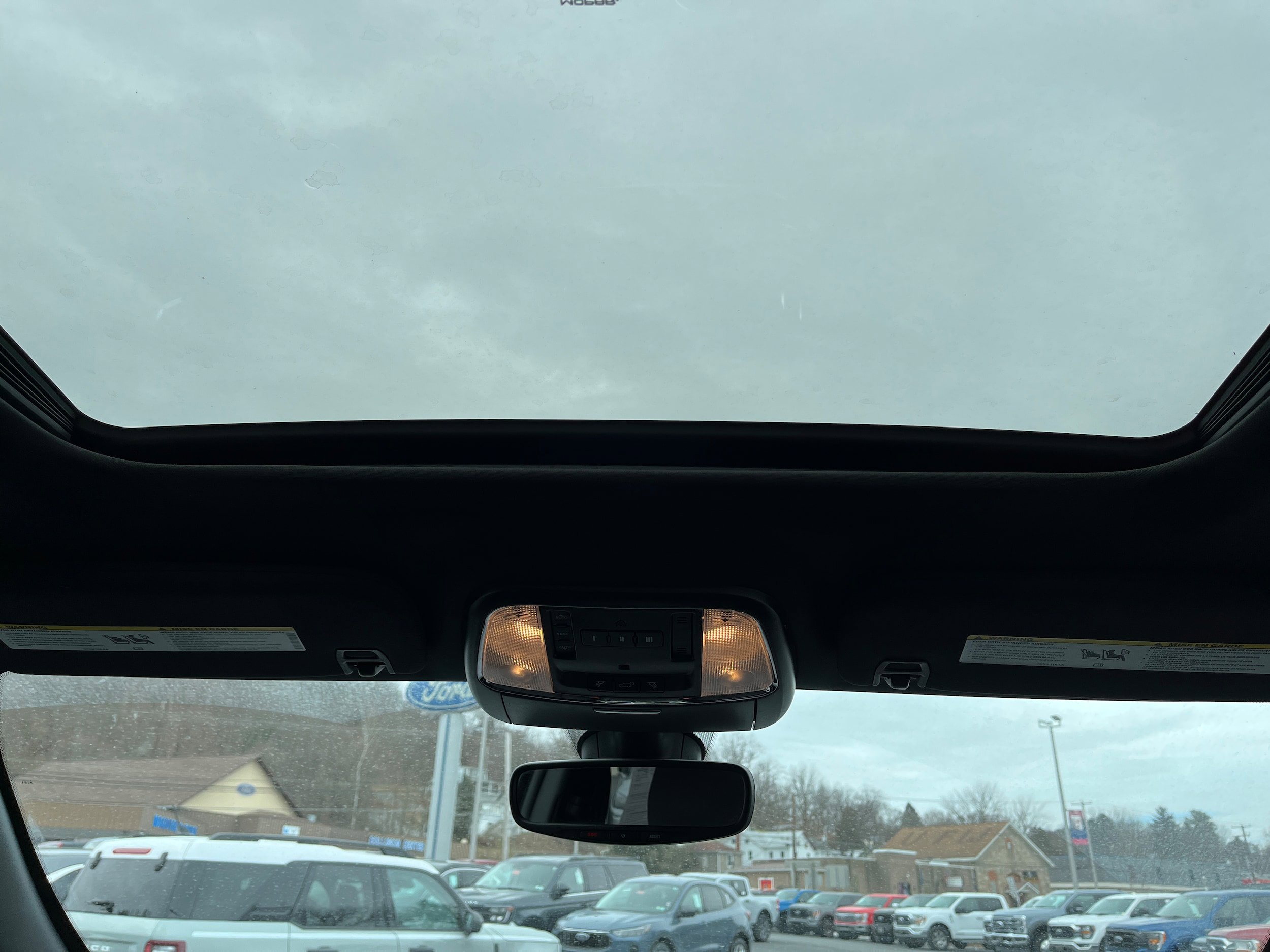 Used 2019 Jeep Grand Cherokee Laredo image 15