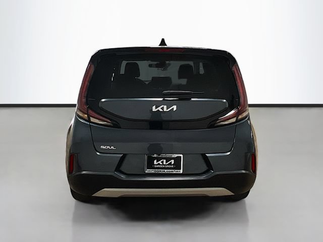 Certified 2023 Kia Soul LX w/ LX Technology Package FWD image 6