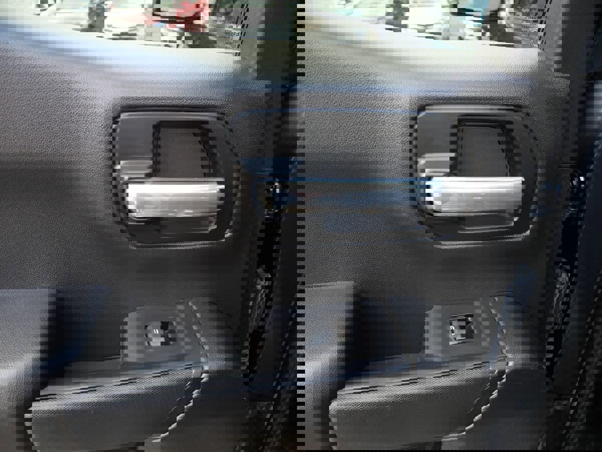 Used 2021 Chevrolet Silverado 1500 Custom image 26