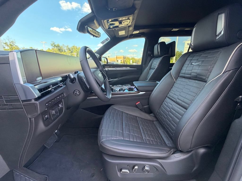 New 2026 Cadillac Escalade Platinum Sport w/ LPO, ONYX Package AWD/4WD image 14