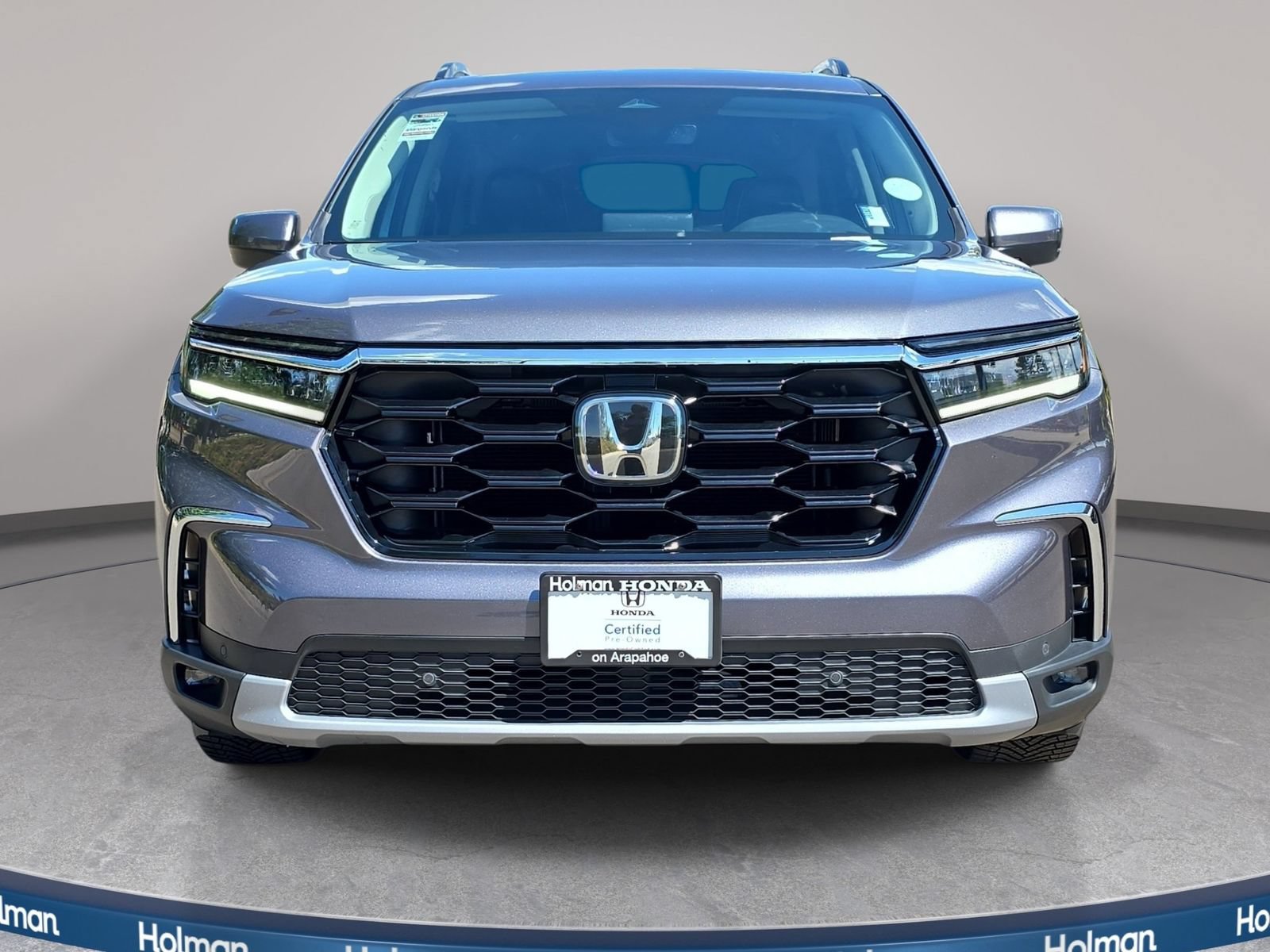 Certified 2024 Honda Pilot Touring image 3