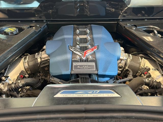 New 2027 Chevrolet Corvette ZR1 w/ ZR1 Carbon Fiber Aero Package RWD image 10