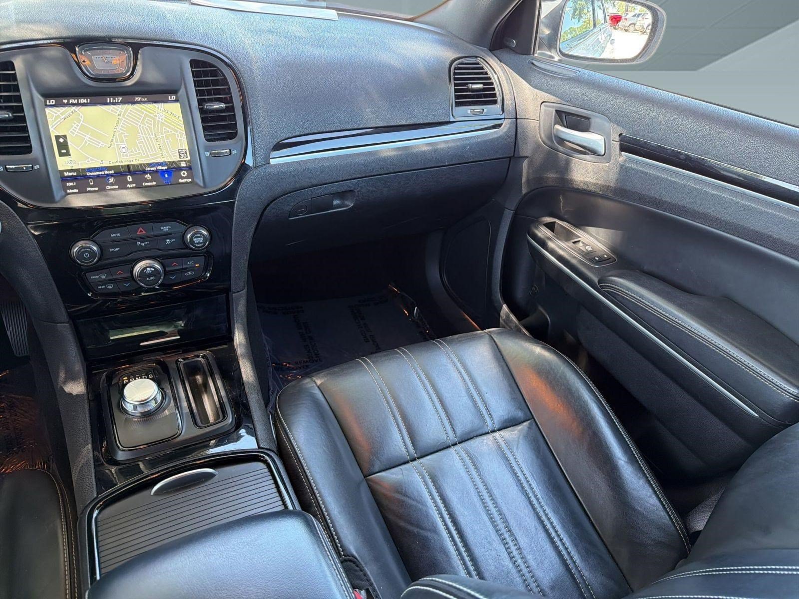 Used 2023 Chrysler 300 S RWD image 28