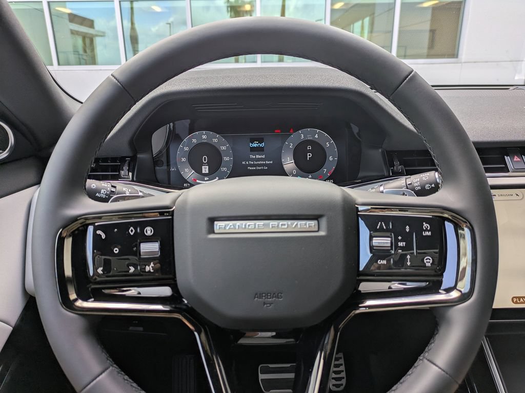 New 2026 Land Rover Range Rover Evoque Hoxton AWD/4WD image 30