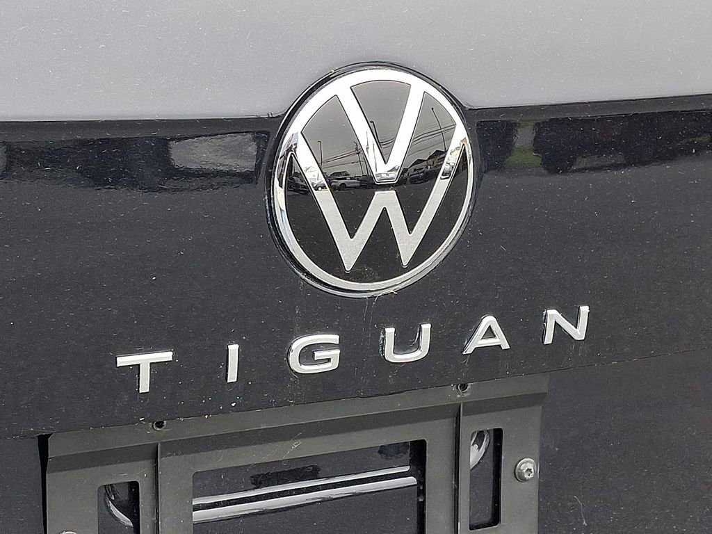 Used 2022 Volkswagen Tiguan SE AWD/4WD image 21