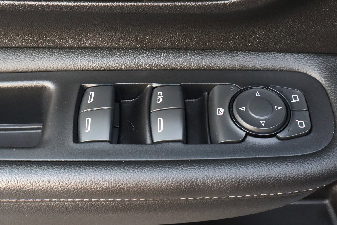 Used 2024 GMC Terrain SLE image 14