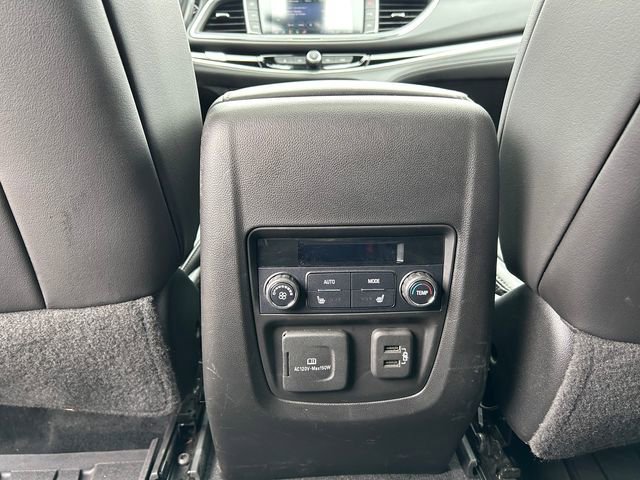 Used 2022 Buick Enclave Avenir w/ Avenir Technology Package AWD/4WD image 17