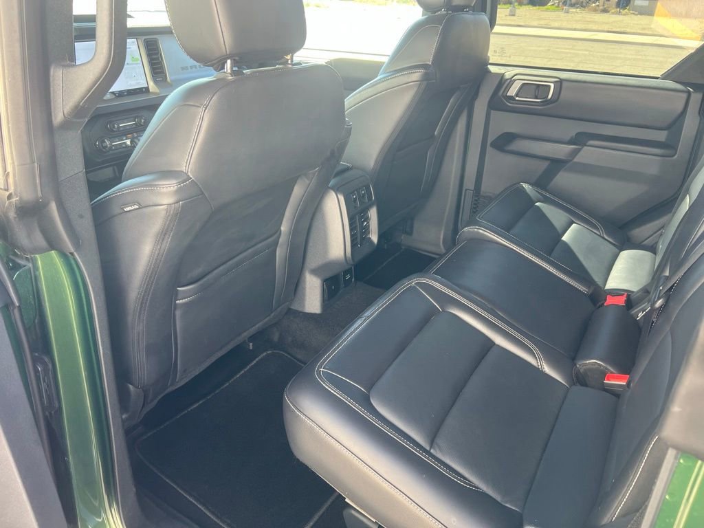 Used 2025 Ford Bronco Outer Banks AWD/4WD image 21