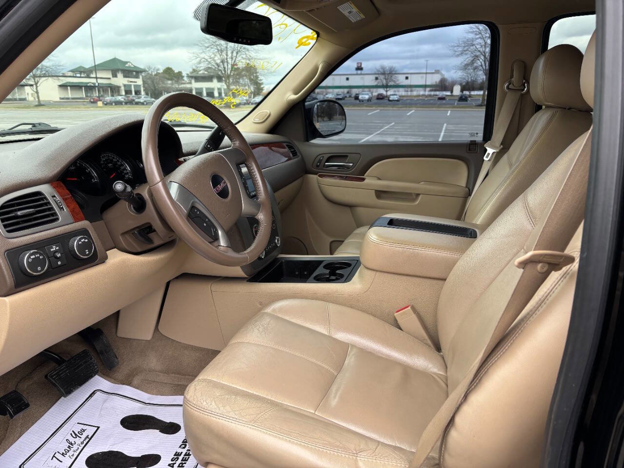 Used 2011 GMC Yukon SLT w/ SLT-2 Equipment Package image 5