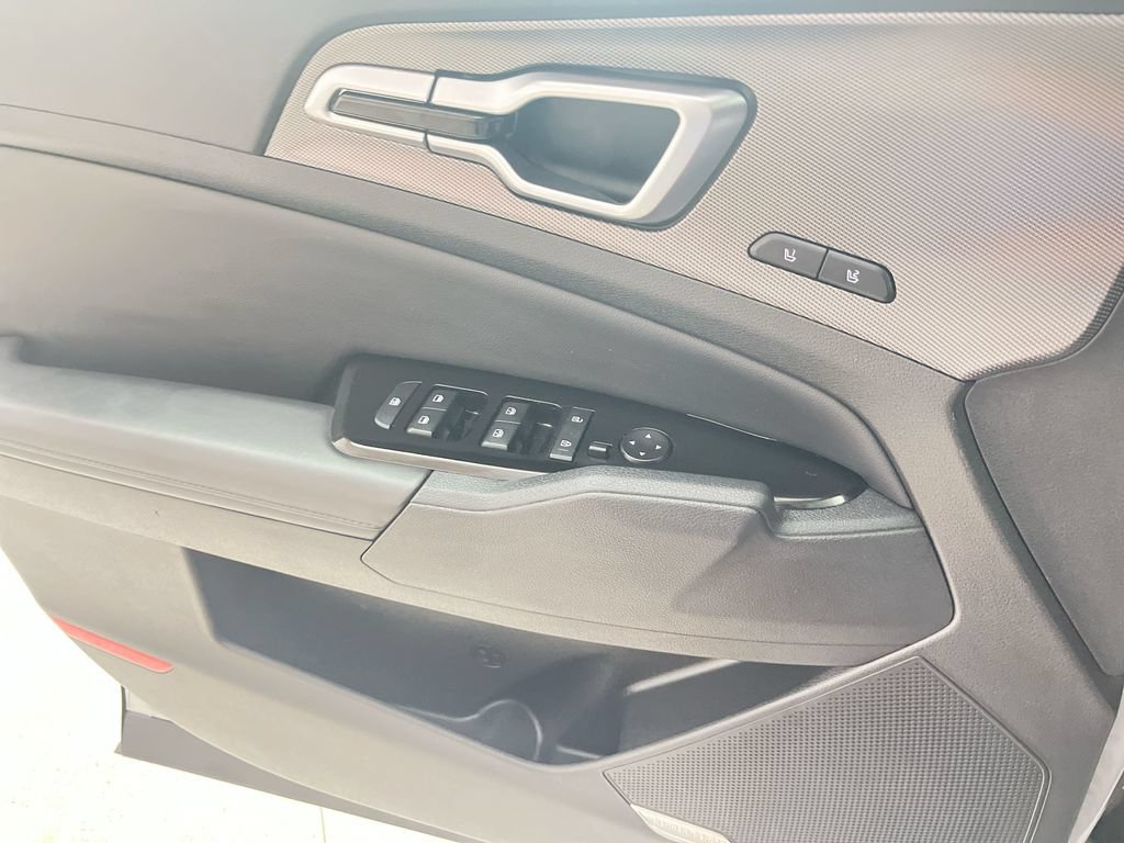 Used 2024 Kia Sportage SX FWD image 13