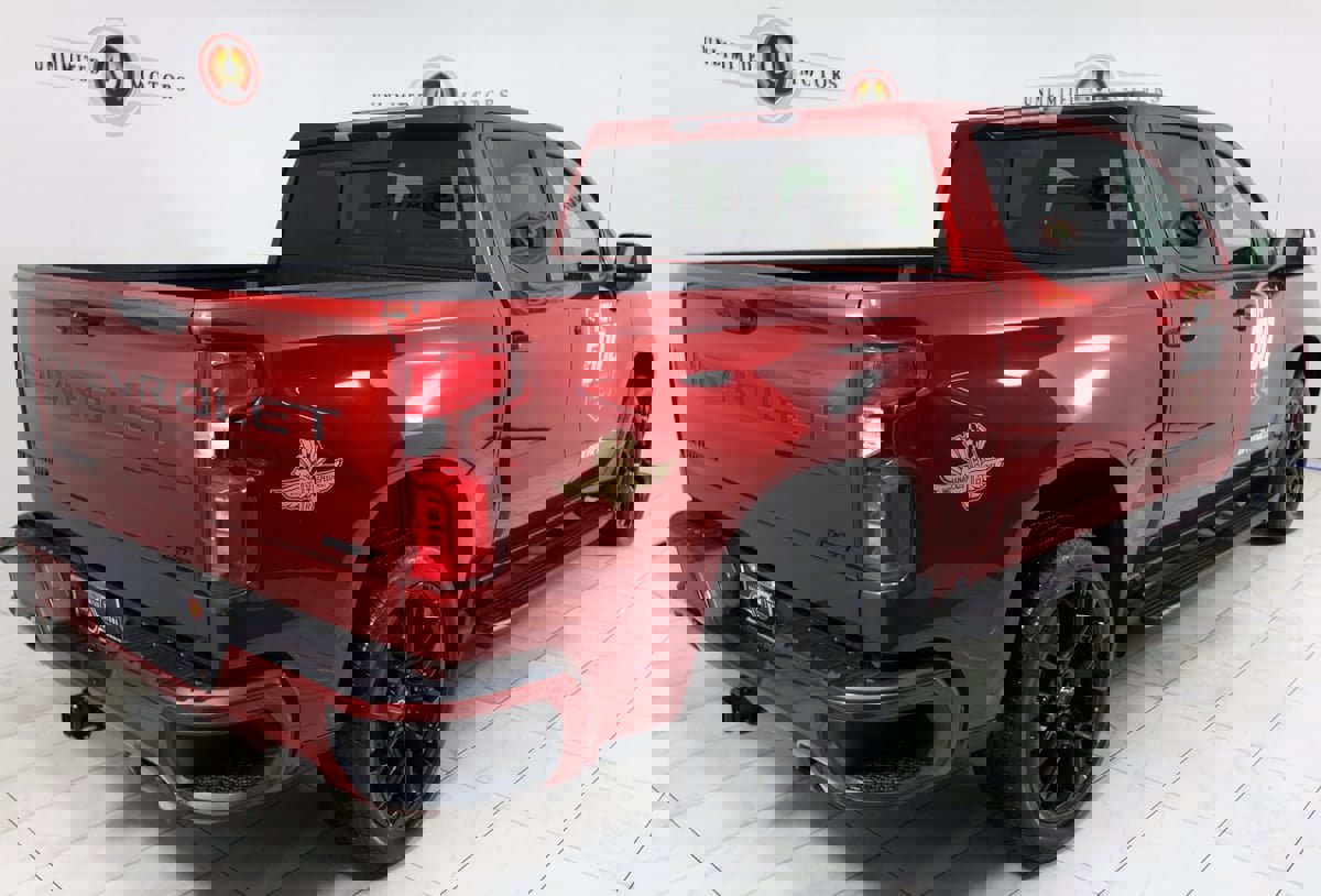 Used 2024 Chevrolet Silverado 1500 RST w/ Convenience Package II image 3