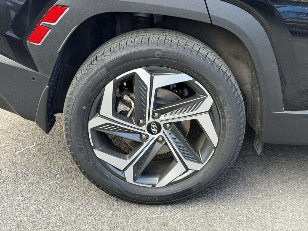 Certified 2023 Hyundai Tucson Limited AWD/4WD image 8