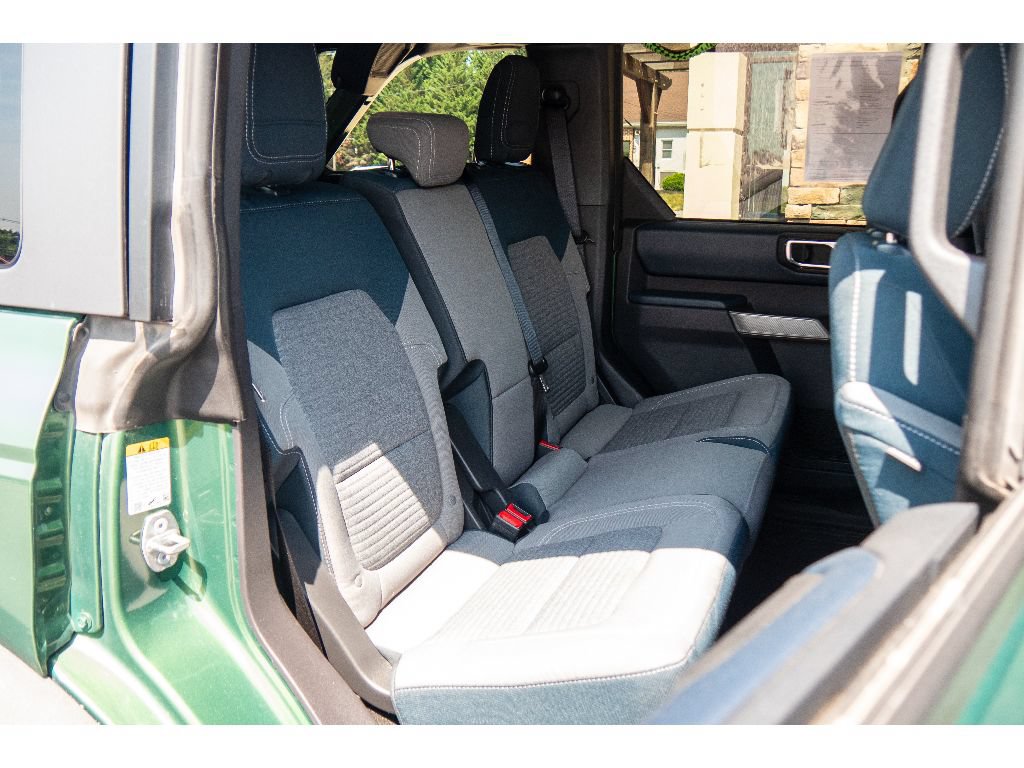 Used 2023 Ford Bronco Outer Banks w/ Sasquatch Package AWD/4WD image 18