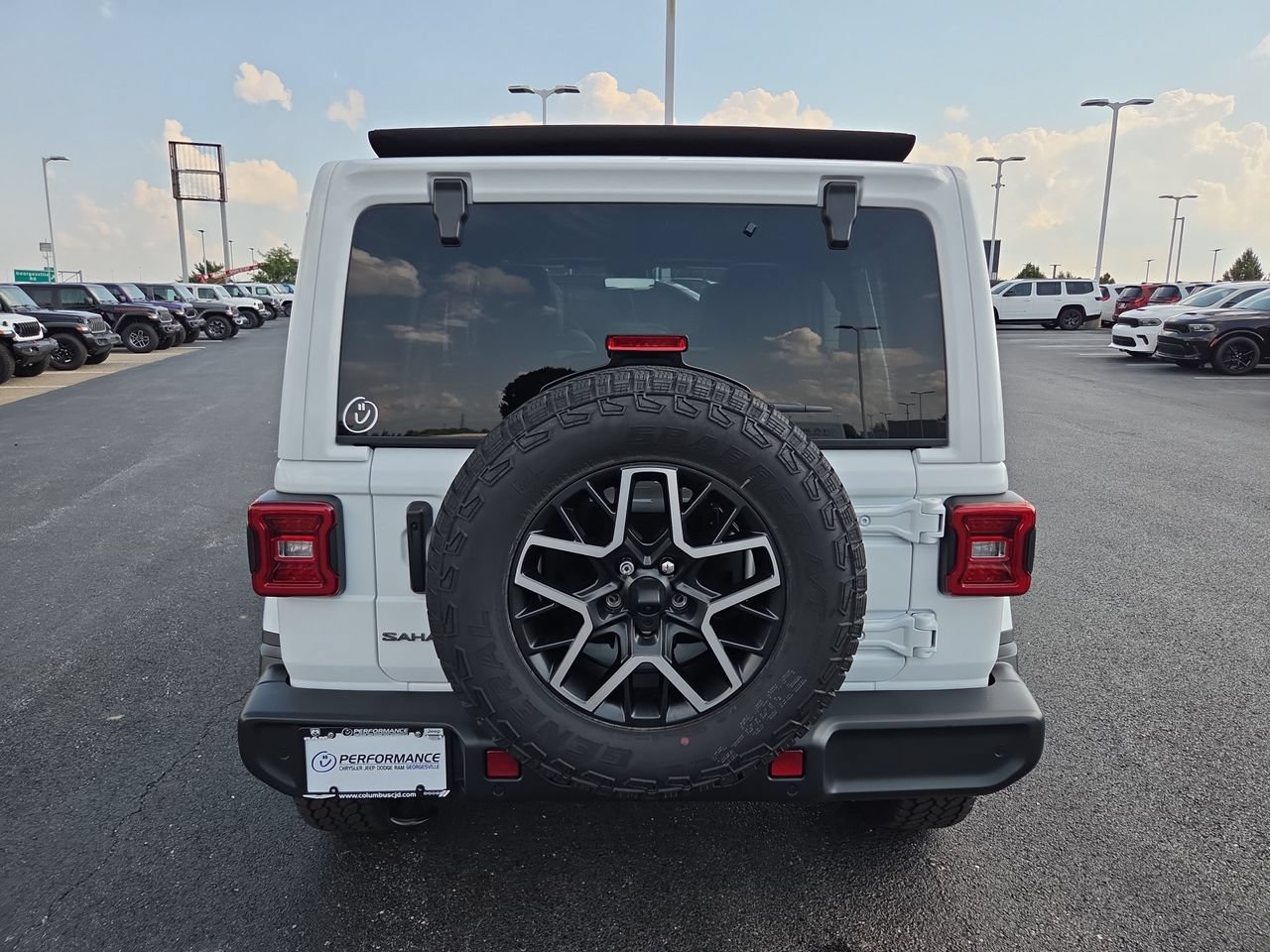 New 2027 Jeep Wrangler Unlimited Sahara AWD/4WD image 30