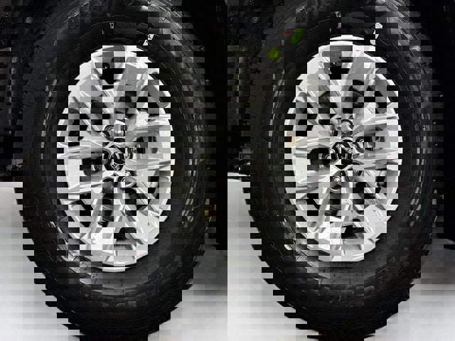 New 2026 Nissan Frontier S image 26