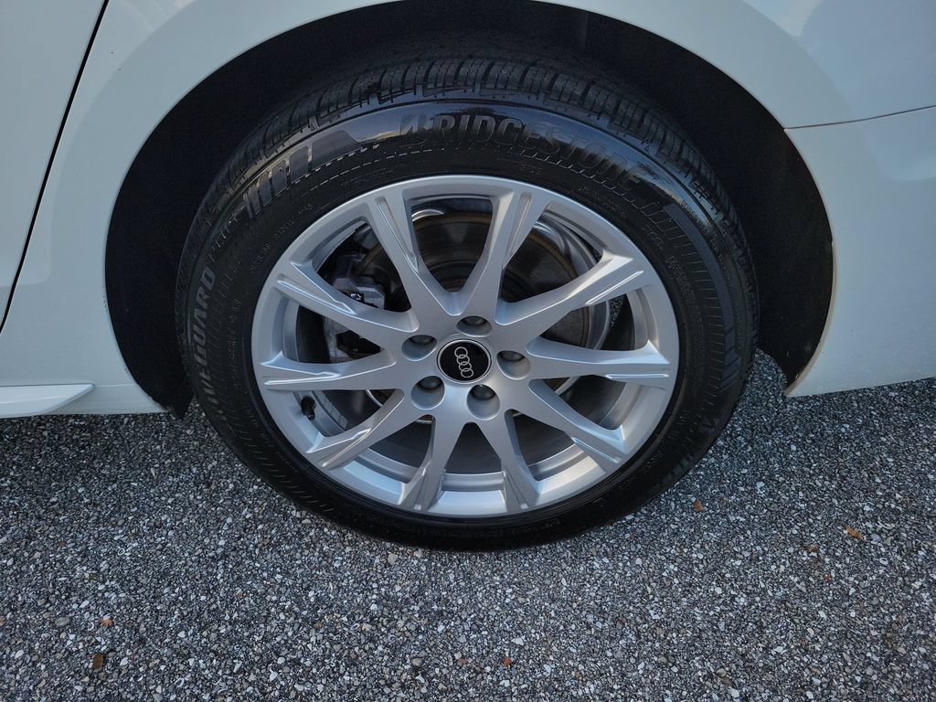 Certified 2022 Audi A4 2.0T Premium AWD/4WD image 29