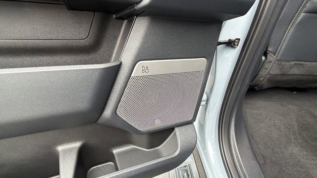 New 2026 Ford F250 Lariat w/ Black Appearance Package image 17