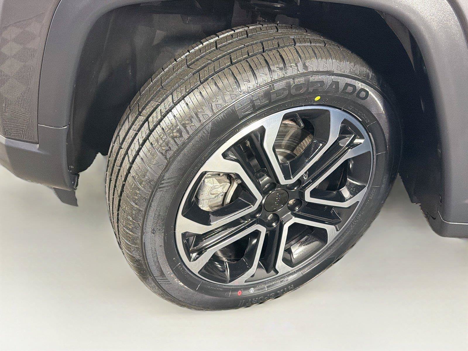 Used 2024 Jeep Compass Limited AWD/4WD image 37