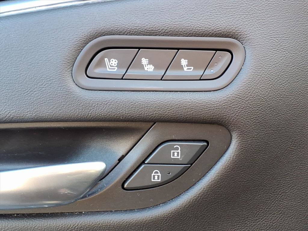 Used 2021 Cadillac Escalade ESV Sport w/ Driver Assist Tech Package image 17