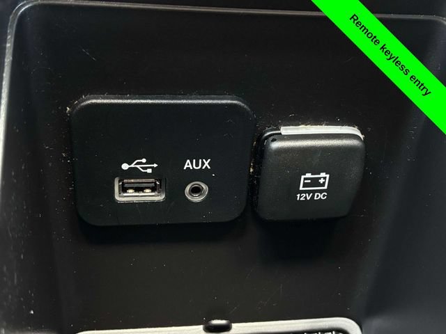 Used 2016 Chrysler 200 LX FWD image 18