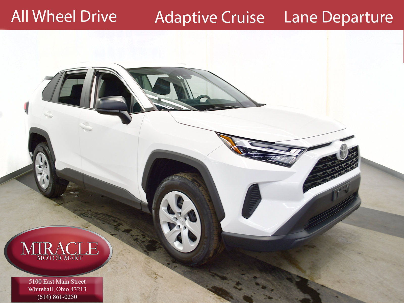 Used 2024 Toyota RAV4 LE image 1