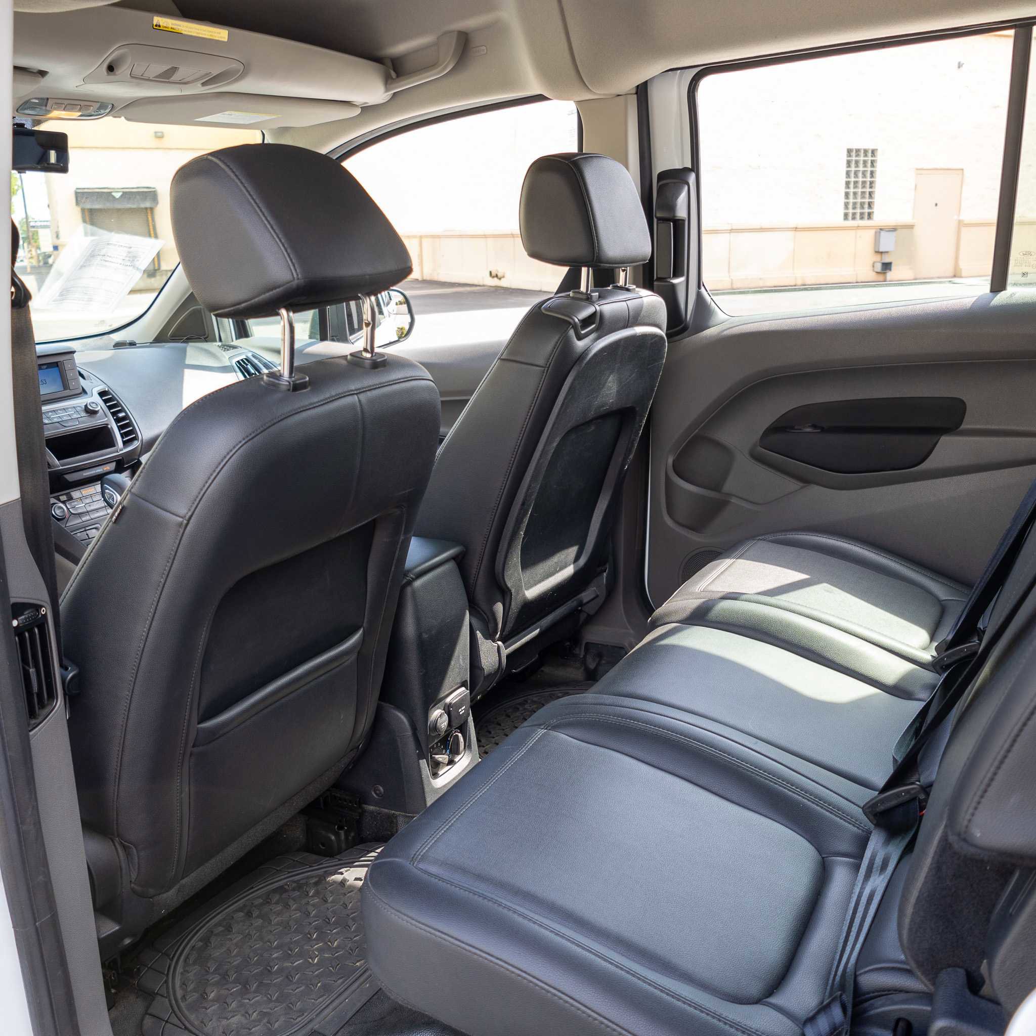 Used 2022 Ford Transit Connect XL image 16
