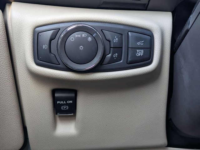 Used 2019 Lincoln Nautilus Select FWD image 12