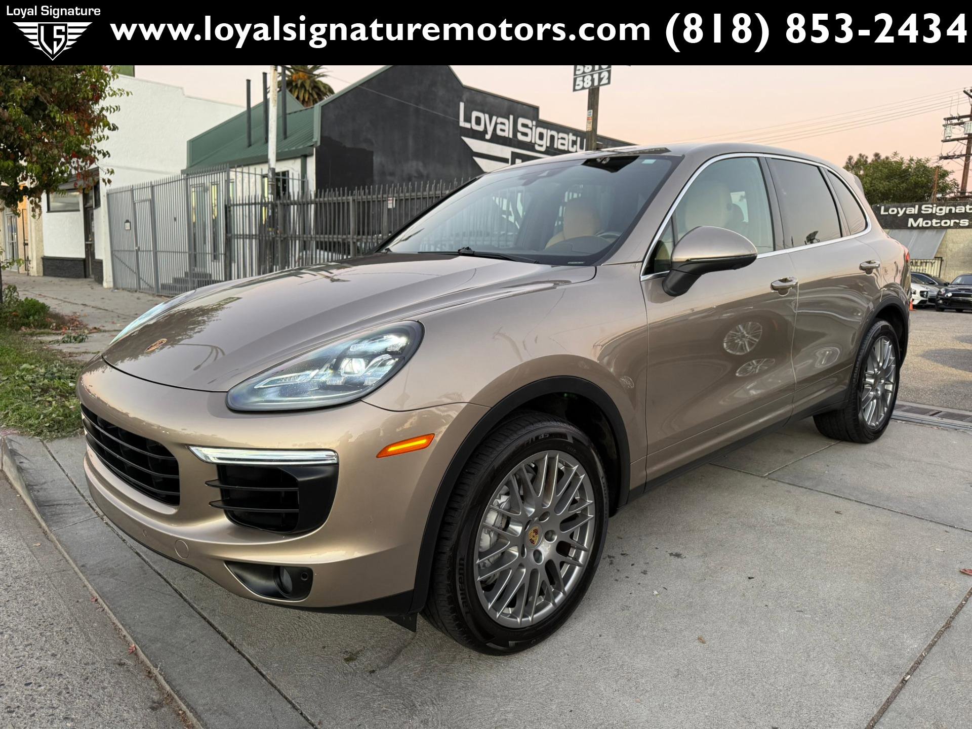 Used 2017 Porsche Cayenne S AWD/4WD image 3