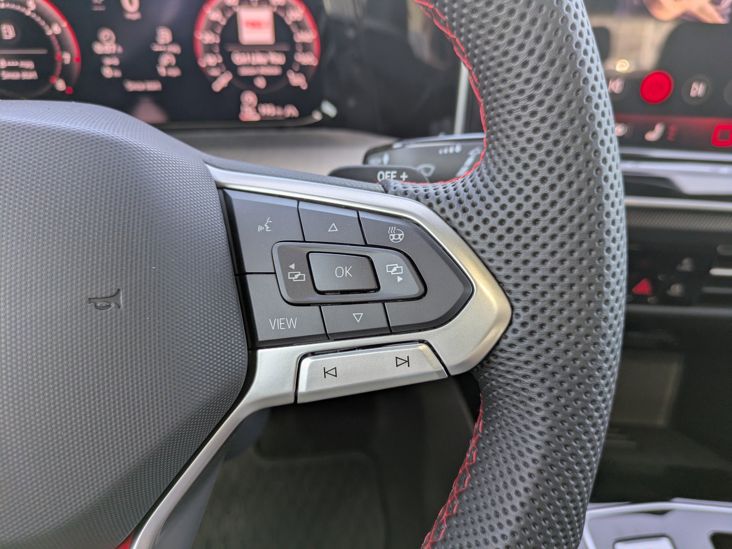 New 2026 Volkswagen GTI SE FWD image 26