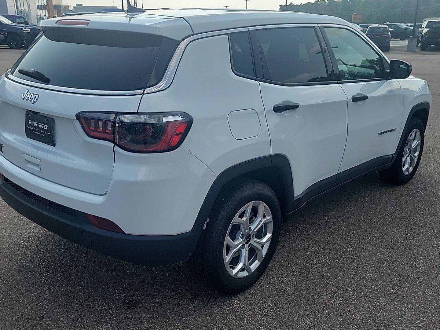 Certified 2025 Jeep Compass Sport AWD/4WD image 16