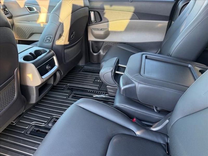 New 2026 Kia Carnival EX image 15