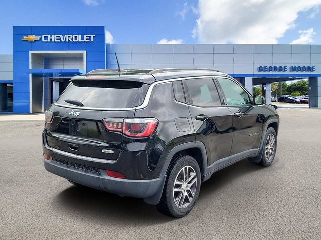 Used 2018 Jeep Compass Latitude w/ Popular Equipment Group FWD image 4